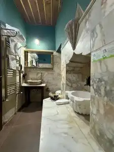 Serenus Cave Suites - 14