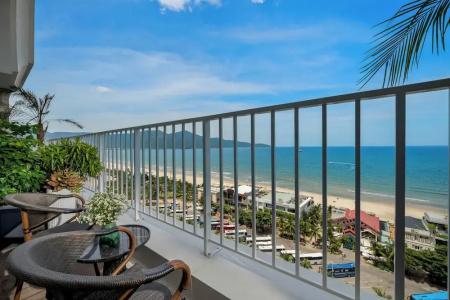 BlueSun Danang Beach - 43