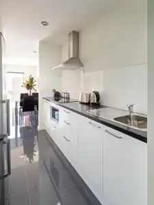 Cardiff Executive Apartments - 51