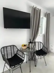 Zoumis Residence - 205