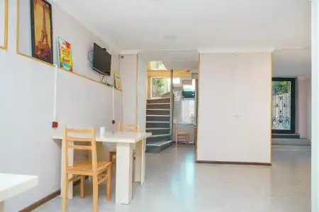 Blossom hostel - 11
