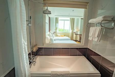 Van Phat Riverside - 115