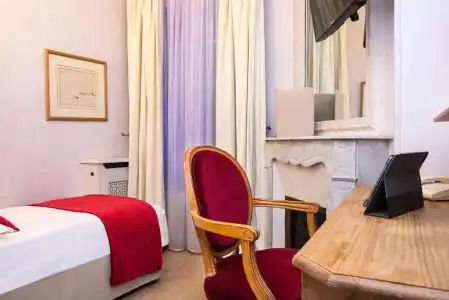 Hôtel Gavarni - 44