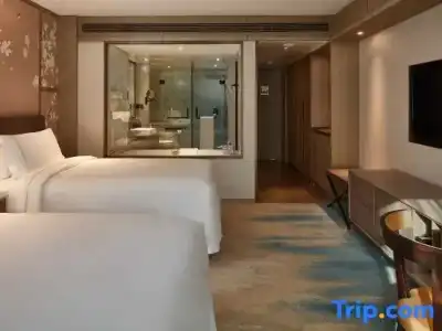 The Lakeview - 70