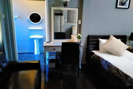 OYO 857 42 Loft Bed and Breakfast - 3