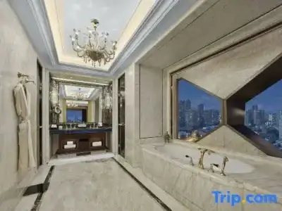 Wanda Reign Wuhan - 113