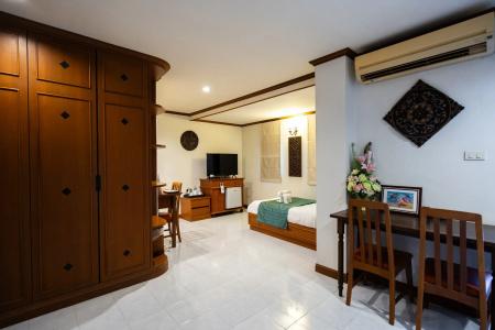 Hua Hin White Villa - 32