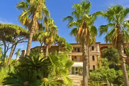Pierre & Vacances Residence La Pinede - 13