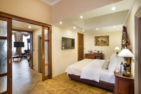 Iron Gate & Suites Prague by BHG - 40