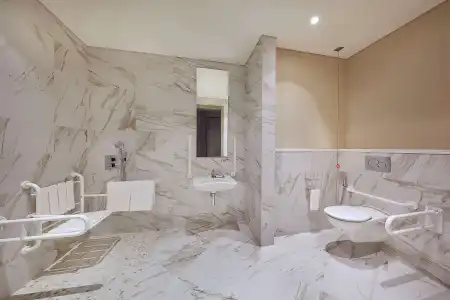 DoubleTree by Hilton Doha Old Town - 9