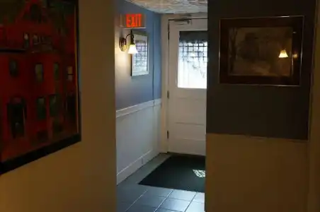 463 Beacon Street Guest House - 10