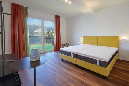Paradiso - 110