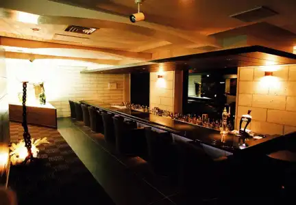 Art Narita - 18