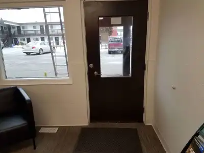 Motel 6 Cranbrook, BC - 6