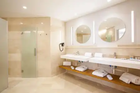 Grupotel Playa de Palma Suites & Spa - 10