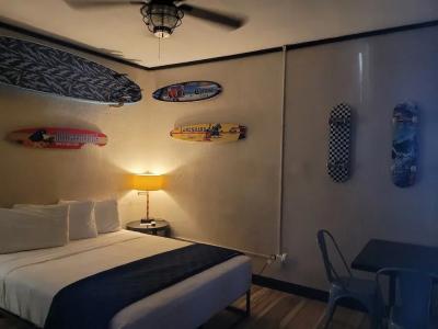 Desert Hills Motel - 65