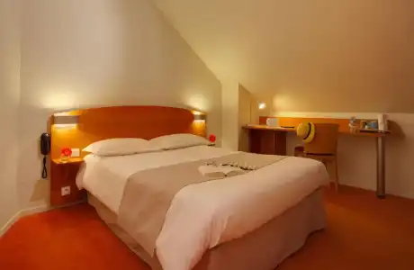 Hôtel Kyriad Rennes Nord - 68