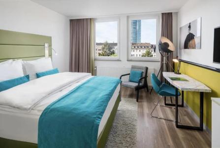 Indigo Düsseldorf - Victoriaplatz by IHG - 51