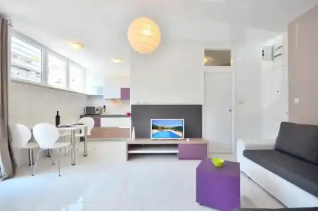 Bretia Apartments - 33