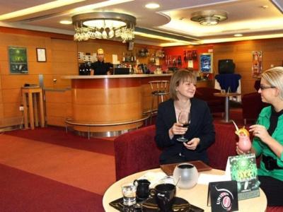 Eger & Park - 40