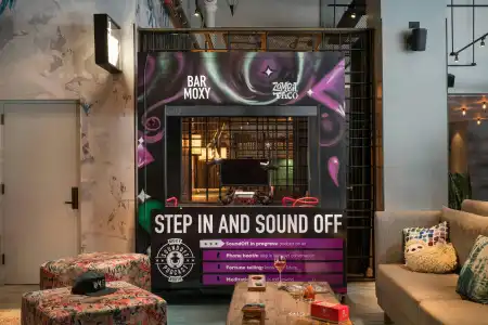 Moxy Chicago Downtown - 37