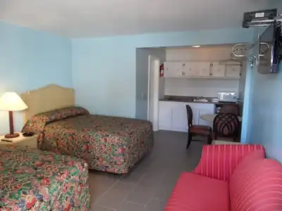 Franklin Terrace Motel - 4