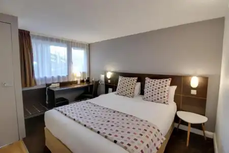 Sure by Best Western Biarritz Aeroport - 69