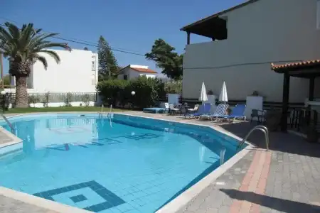 Irilena Apartments Gournes by Checkin - 9