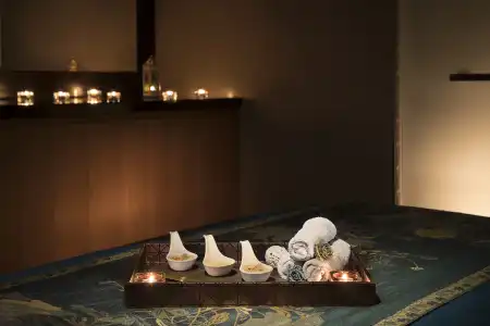 Double Tree by Hilton Dubai Business Bay - 9