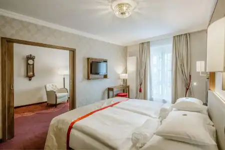 Stefanie - Vienna's Oldest - 27