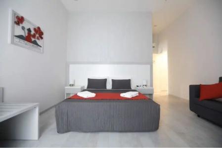 Bed&Breakfast Skyhouse Chiaia - 40