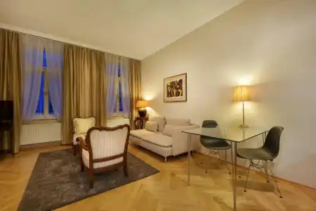 Hunger Wall Residence - 5