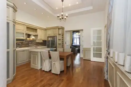 Central Park Residence Guest House - 103