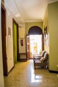 Stonetown View Inn - 37