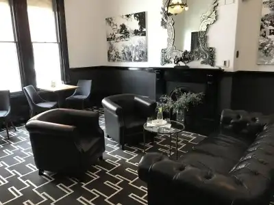 The Macquarie - 16