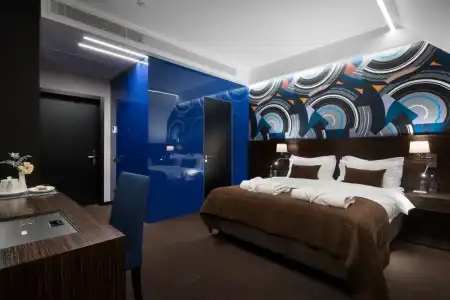 BANKHOTEL - 21