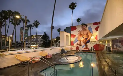 The Kinney - Venice Beach - 15
