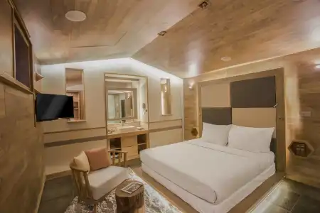 Fusion Suites Saigon - 1