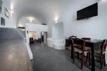 Lotza Studios - 171