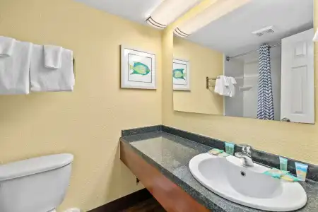 North Shore Oceanfront Resort with Waterpark - 10