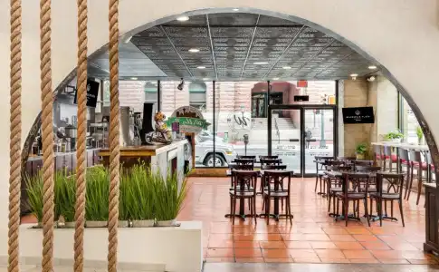 Riverwalk Plaza - 37