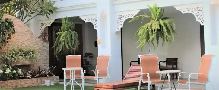 White Boutique and Spa - 36