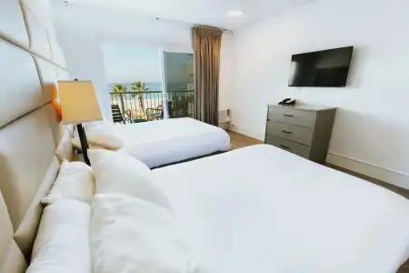 Surfer Beach - 96