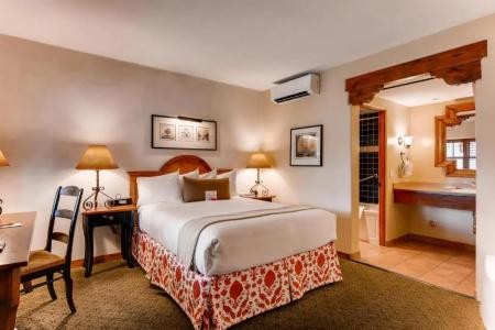 Piñon Court By La Fonda - 38