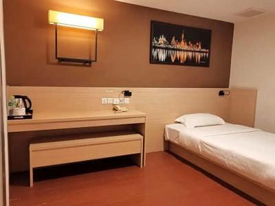 Chiang Roi 7 Days Inn - 70