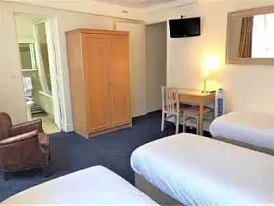 Hôtel de Suez - 61