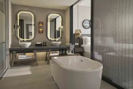 Crowne Plaza Phu Quoc Starbay by IHG - 9
