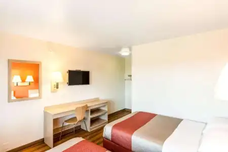 Motel 6 Redding, CA - Central - 41
