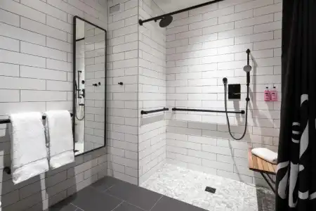 Moxy San Diego Downtown/Gaslamp Quarter - 25