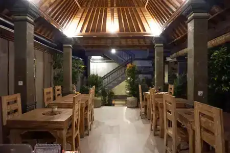 Three Brothers Guest House - 8